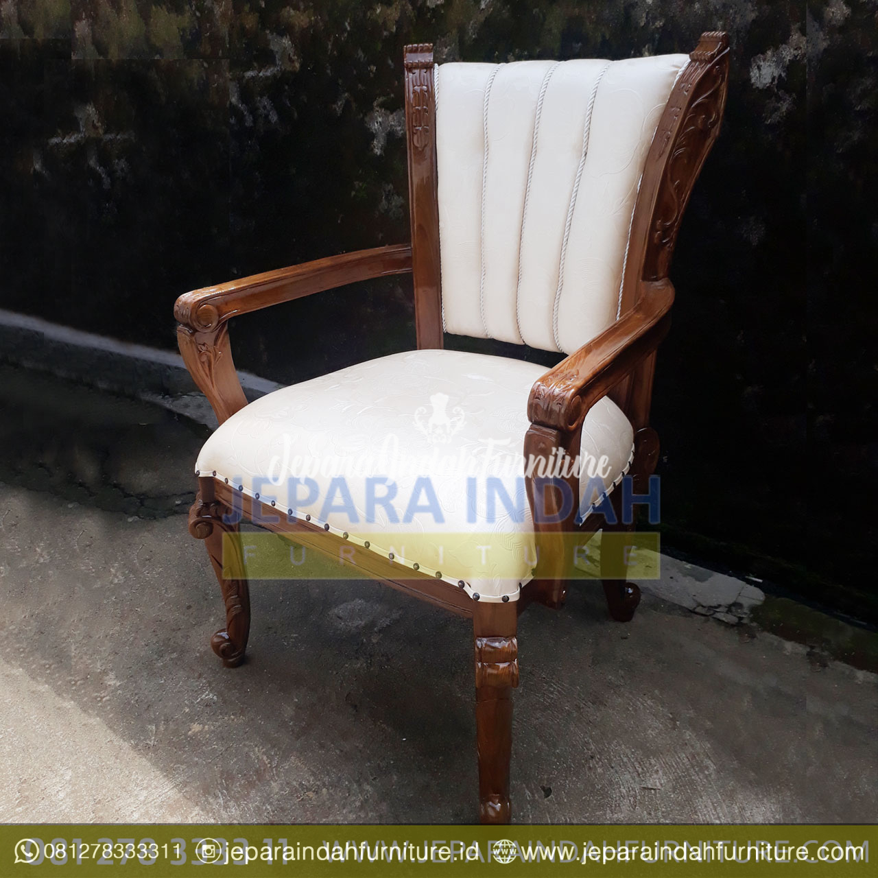 LRF KAC 005 Kursi Armchair Adena Kayu Jati Ukir Mewah